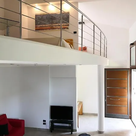 Domus Open Space Oda ve Kahvaltı